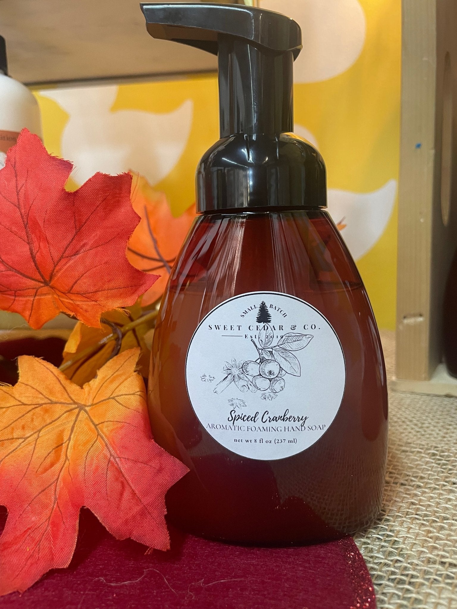 Foaming hand soap - Sweet Cedar & Co.