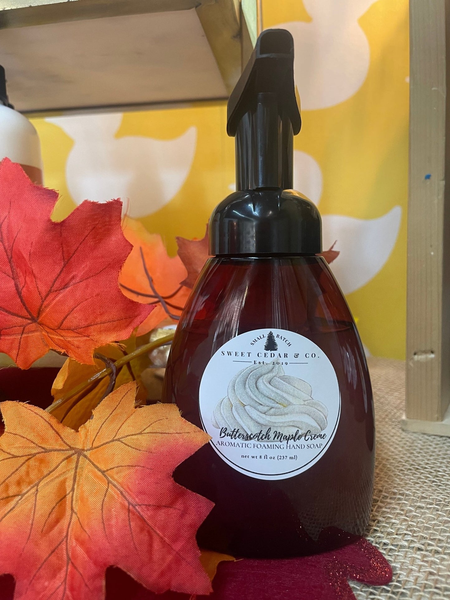 Foaming hand soap - Sweet Cedar & Co.